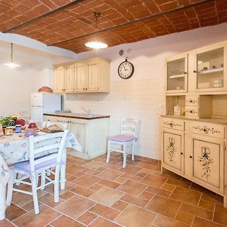 Domus Amica Bed & Breakfast Lu (Piedmont) ภายนอก รูปภาพ