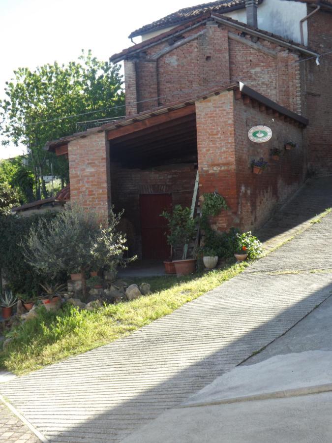 Domus Amica Bed & Breakfast Lu (Piedmont) ภายนอก รูปภาพ