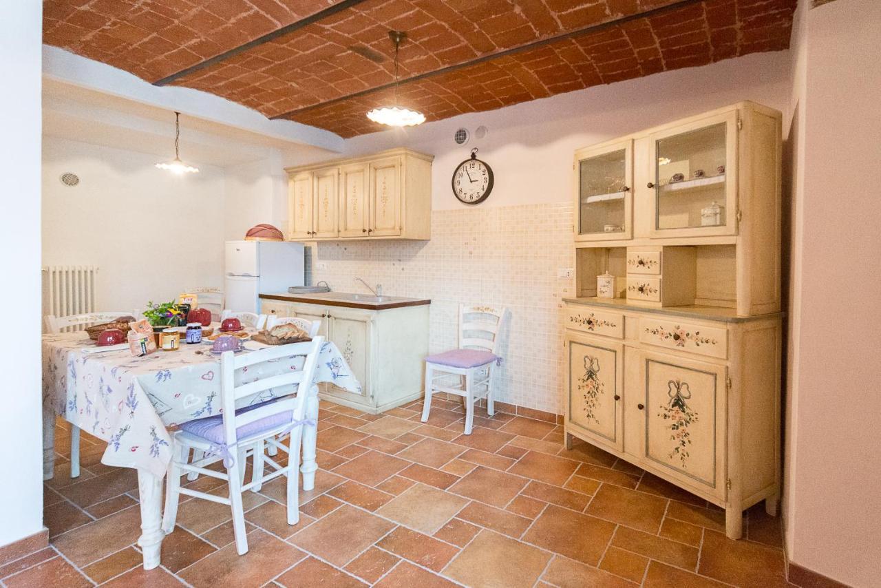 Domus Amica Bed & Breakfast Lu (Piedmont) ภายนอก รูปภาพ
