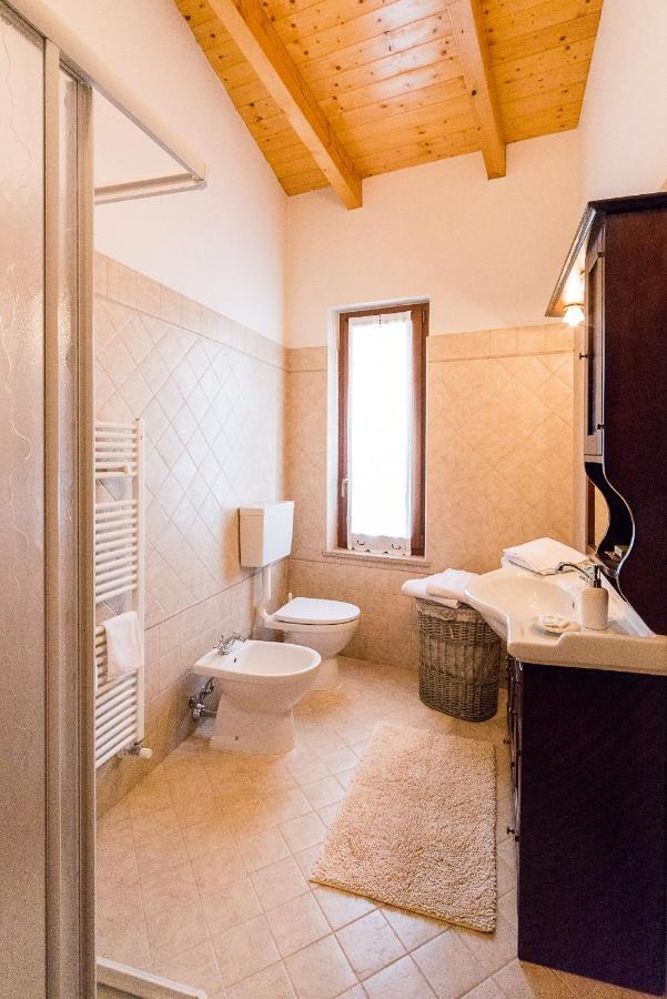 Domus Amica Bed & Breakfast Lu (Piedmont) ภายนอก รูปภาพ