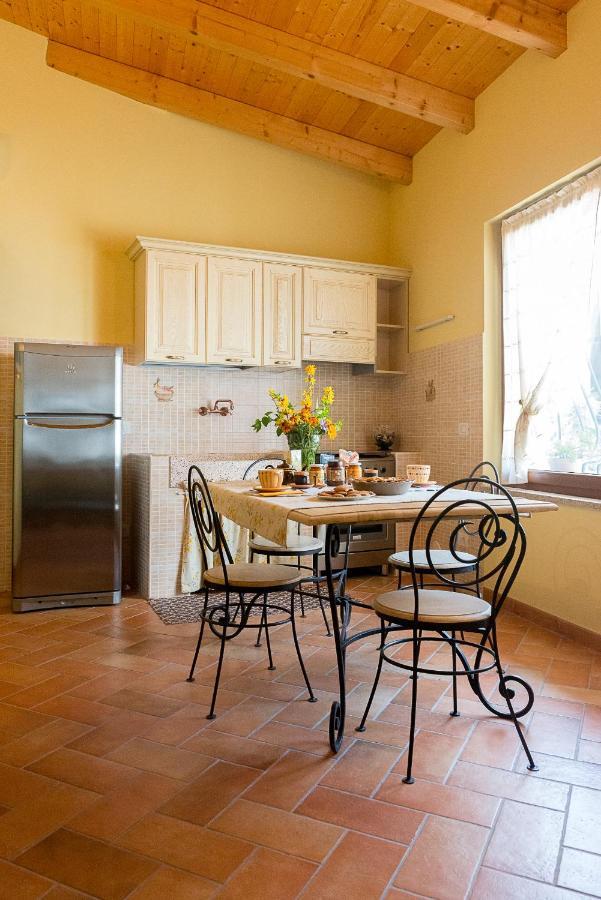 Domus Amica Bed & Breakfast Lu (Piedmont) ภายนอก รูปภาพ